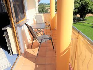 Balkón nebo terasa v ubytování Gemütliche Ferienwohnung Mit Großem Garten