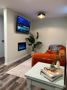 Fotografie z fotogalerie ubytování Modern Decatur Apt near Emory, Midtown, & Downtown v destinaci Decatur