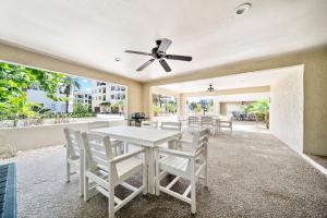 Ảnh trong thư viện ảnh của Luxury Condo, Ocean Views, Rare Rooftop Sundeck ở Siesta Key