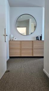 Φωτογραφία από το άλμπουμ του Waves Kaikoura Luxury Waterfront Apartment 1 σε Καϊκούρα