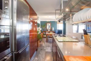 Køkken eller tekøkken på artQhost Costa Ballena Penthouse Ocean and Golf views & Free Parking