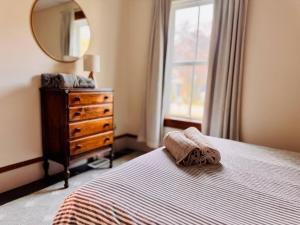 Fotografie z fotogalerie ubytování Cozy 1BD in Historic Shelburne v destinaci Shelburne + 7 fotografií