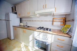 Kuchnia lub aneks kuchenny w obiekcie Holiday home MonteMar