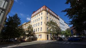 Budova, kde se aparthotel nachází