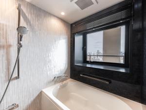 Ένα μπάνιο στο The OneFive Osaka Namba Kuromon