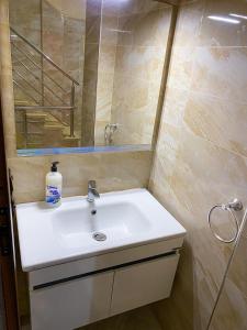 Ένα μπάνιο στο tayri surf house