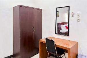 Fotografie z fotogalerie ubytování RedDoorz near Gajah Mada Park Medan v destinaci Medan