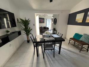 Χώρος καθιστικού στο Departamento Cumbres