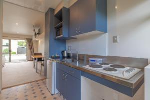 Η κουζίνα ή μικρή κουζίνα στο Andorra Motel