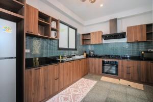Η κουζίνα ή μικρή κουζίνα στο Santi Lanna pool villa , 3min to Rawai beach