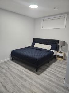 Φωτογραφία από το άλμπουμ του Cozy on Baywater Modern 2 bedroom apartment suite σε Airdrie