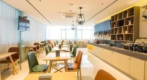 Kuchyň nebo kuchyňský kout v ubytování City Comfort Inn Nanning Beihu Bei Road Metro Station