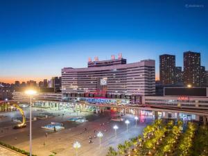 Nespecifikovaný výhled na destinaci Šen-jang nebo výhled na město při pohledu z penzionu – hostince