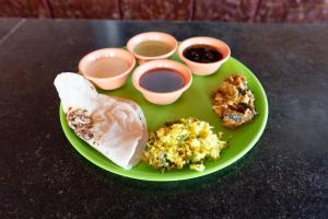 Φαγητό σε αυτό το δωμάτιο σε οικογενειακή κατοικία ή κάπου εκεί κοντά +10 φωτογραφίες