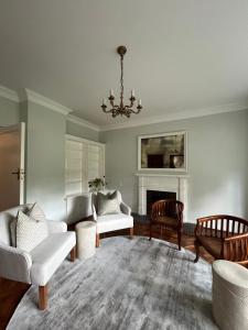 Φωτογραφία από το άλμπουμ του 7 on Churchill Guest House σε Gillitts +32 φωτογραφίες