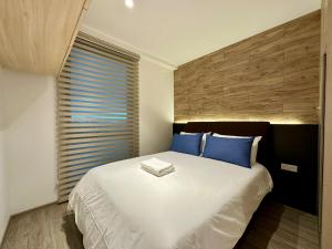 Postel nebo postele na pokoji v ubytování Jk DeLOFTs 6Pax 1Carpark Emporium Kuching + 40 fotografií