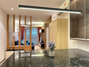 Fotografie z fotogalerie ubytování Jk DeLOFTs 6Pax 1Carpark Emporium Kuching v destinaci Kučing