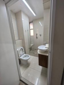 Et badeværelse på Unit 47 Oceanic + 4 billeder