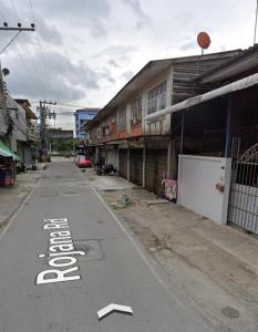 Η γειτονιά γύρω από ή μία γειτονιά κοντά σε αυτό το δωμάτιο σε οικογενειακή κατοικία