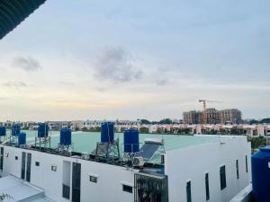 Πισίνα στο ή κοντά στο King Sea Hotel