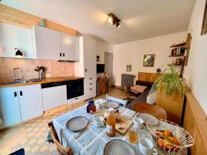 Kuchyň nebo kuchyňský kout v ubytování Chalet Le Rêve