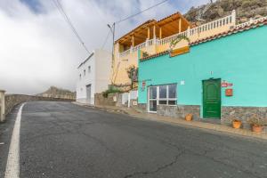 Το κτήριο όπου στεγάζεται  το διαμέρισμα