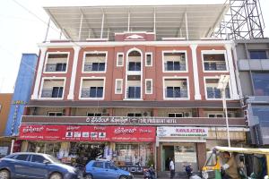 Το κτήριο όπου στεγάζεται  το ξενοδοχείο +17 φωτογραφίες