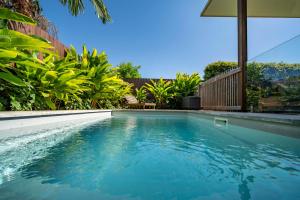 Πισίνα στο ή κοντά στο Parrot Tree Rest - Home with Magnesium Spa Pool