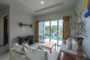 Φωτογραφία από το άλμπουμ του The One Cozy σε Chalong 