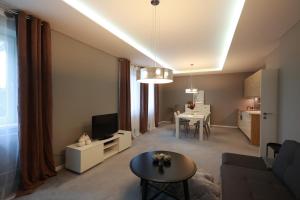 Μια τηλεόραση ή/και κέντρο ψυχαγωγίας στο W28 Winterova