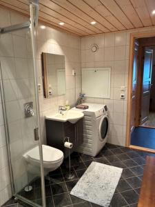 Ένα μπάνιο στο Ski apartment in Hafjell +19 φωτογραφίες