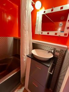 Koupelna v ubytování Aiguille des Neiges - Ménage inclus - Arc 2000 - Place Olympique - Ski IN-OUT - Conciergerie du Varet + 14 fotografií