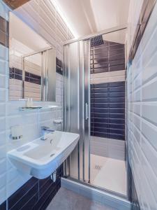 Ένα μπάνιο στο Penzion 21 +36 φωτογραφίες