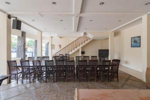 Posezení v ubytování RedDoorz Plus At Hotel Sofia Pangandaran