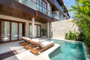 Πισίνα στο ή κοντά στο Root Villas Bali
