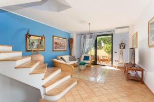 Istumisnurk majutusasutuses Villa Ray - Front row beachfront with garden +40 fotot