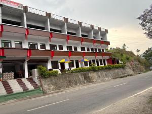 Φωτογραφία από το άλμπουμ του Khati's hotel σε Pīpalkoti