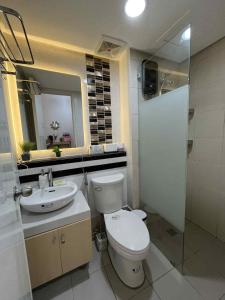 Un baño de Hiraya Escape Tagaytay