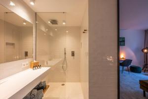 Ένα μπάνιο στο B&B Achilles +36 φωτογραφίες