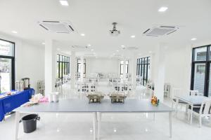 Restaurace v ubytování The Iris Resort