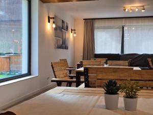 Χώρος καθιστικού στο Artizan Chalet