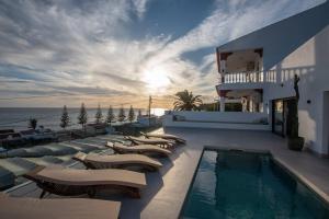 Bazén v ubytování casa mediterranea nebo v jeho okolí