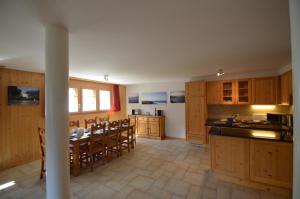 Η κουζίνα ή μικρή κουζίνα στο Platane B 04