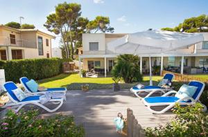 Swimmingpoolen hos eller tæt på Charming seaside villa in Muro 220 m²