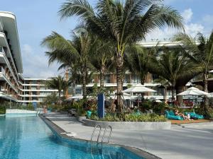 Πισίνα στο ή κοντά στο The Sunshine Beach Resort lux apartment