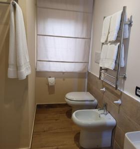 Ένα μπάνιο στο Etna Charme Guest House +2 φωτογραφίες