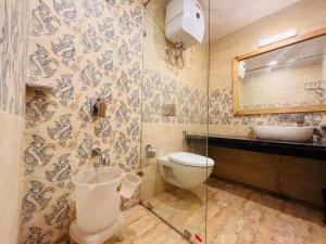 Ένα μπάνιο στο Hilltop Heaven With Scenic Mountain View +68 φωτογραφίες