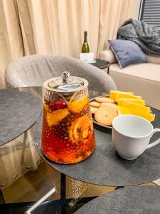 Đồ ăn tại/gần thuyền