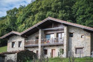 Το κτήριο όπου στεγάζεται  the country house