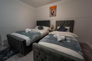 Fotografie z fotogalerie ubytování Charming 2 Bedroom luxurious Home in Thamesmead south east London v destinaci North Woolwich